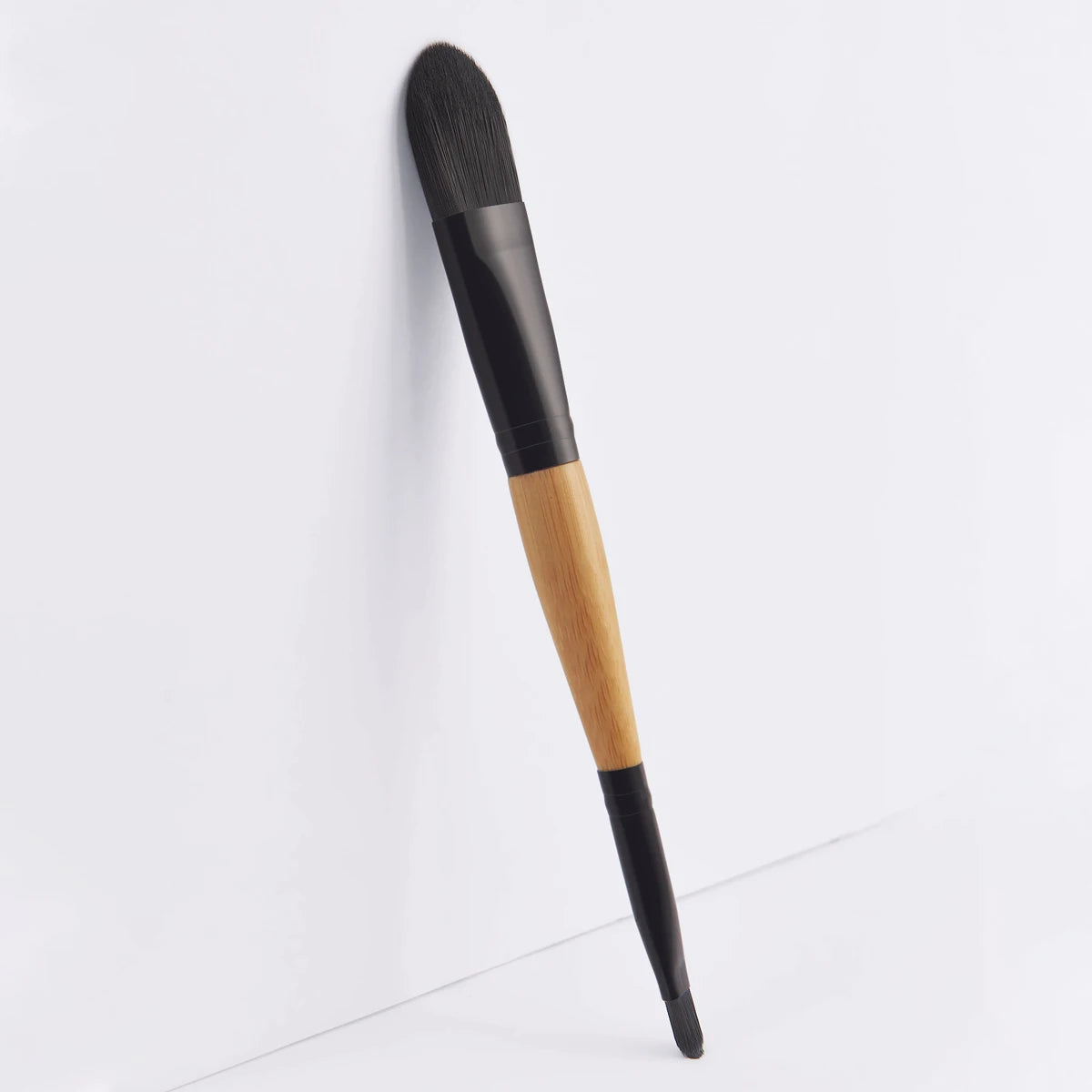 2025 Single Brown Double Ended Classic Design Multifunctional Foundation Brush Single Makeup Brush