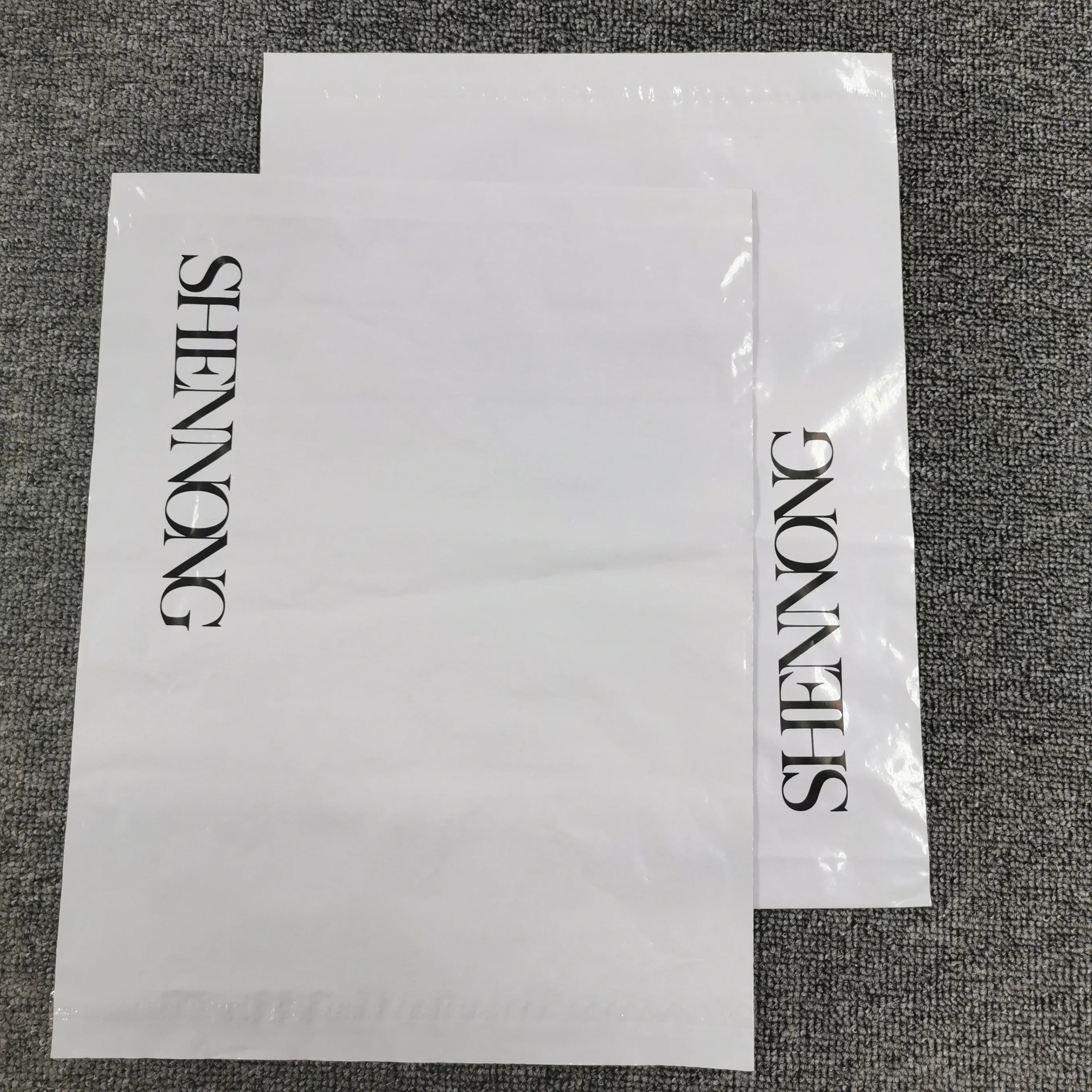 Custom Low MOQ Postal Bags Black Matte logo Shipping Bag Clothing Poly Mailing Package