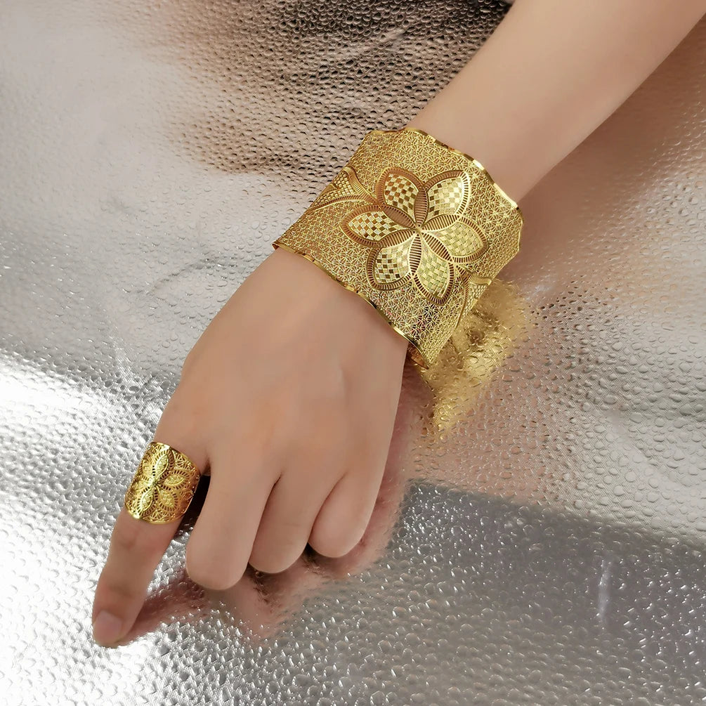Ethnic Exquisite Full Gold Fashion Hollow Out Jewelry Set Flower Pattern Cuff Chain Bracelet Open Ring Adjustable Accessory