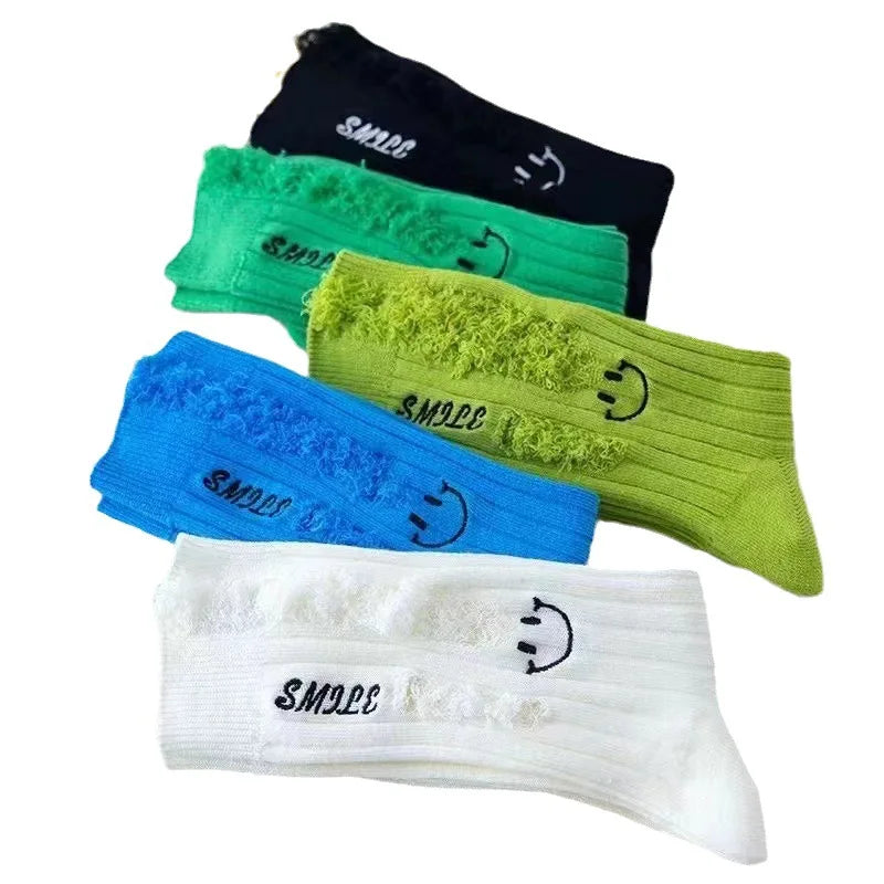 Novelty Designer Smiling Face Embroidery Winter Breathable Anti-Slip Irregular Crew Slouch Socks Ripped Beggar Stacked Tube