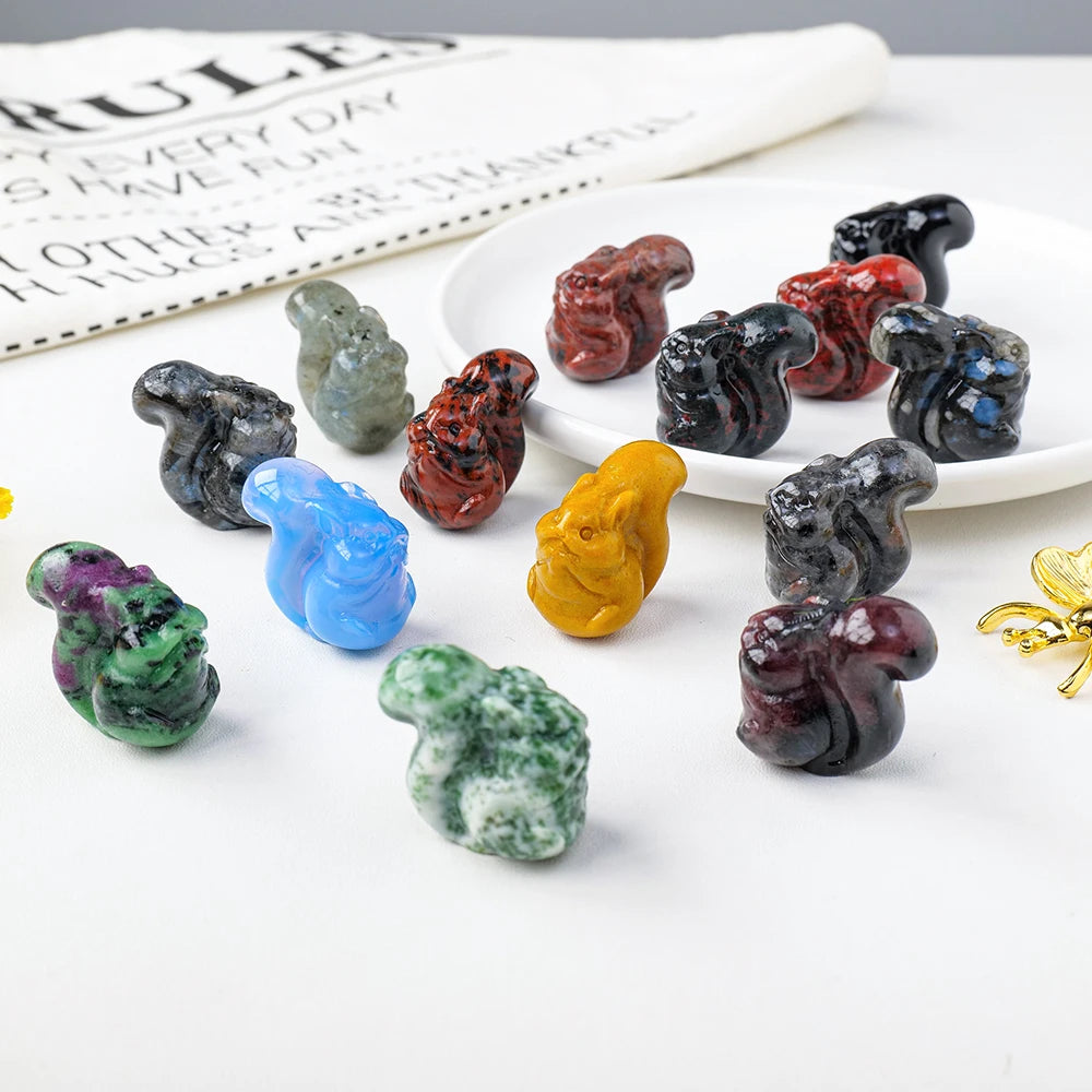 Wholesale Crystal Stone Squirrel Carvings Mini Animal Crystal Carved for Decoration