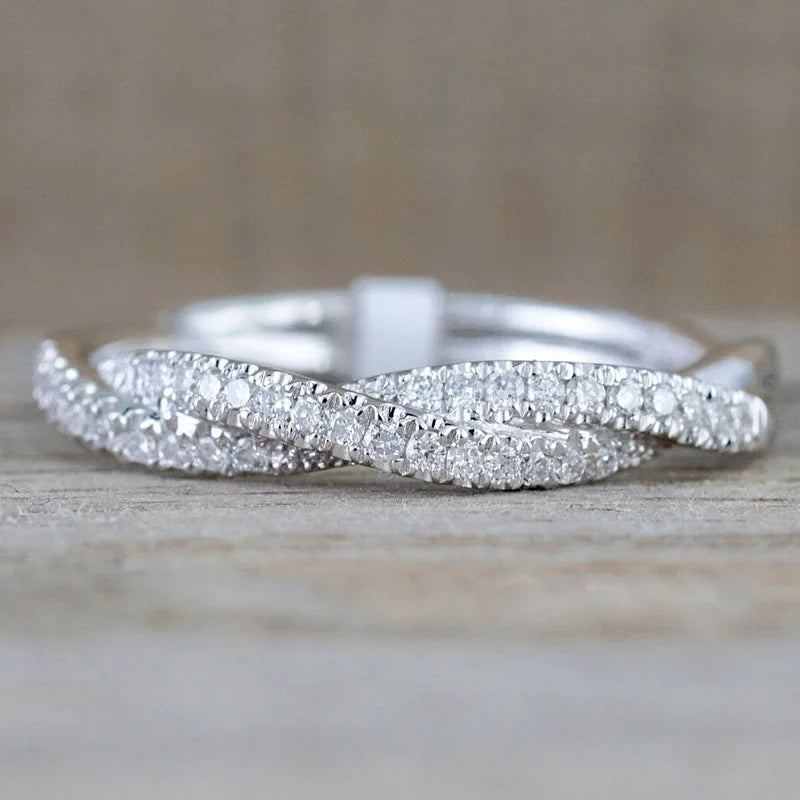 Huitan Fashion Twist Rings for Women Silver Plating Band White Cubic Zirconia Simple Stylish Girls Round Rings Factory Custom