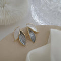 SC New Arrival Metal Trendy Earrings Korean Fashion Stud Earrings Sweet Grey Leaf Stud Earrings for Women Gift