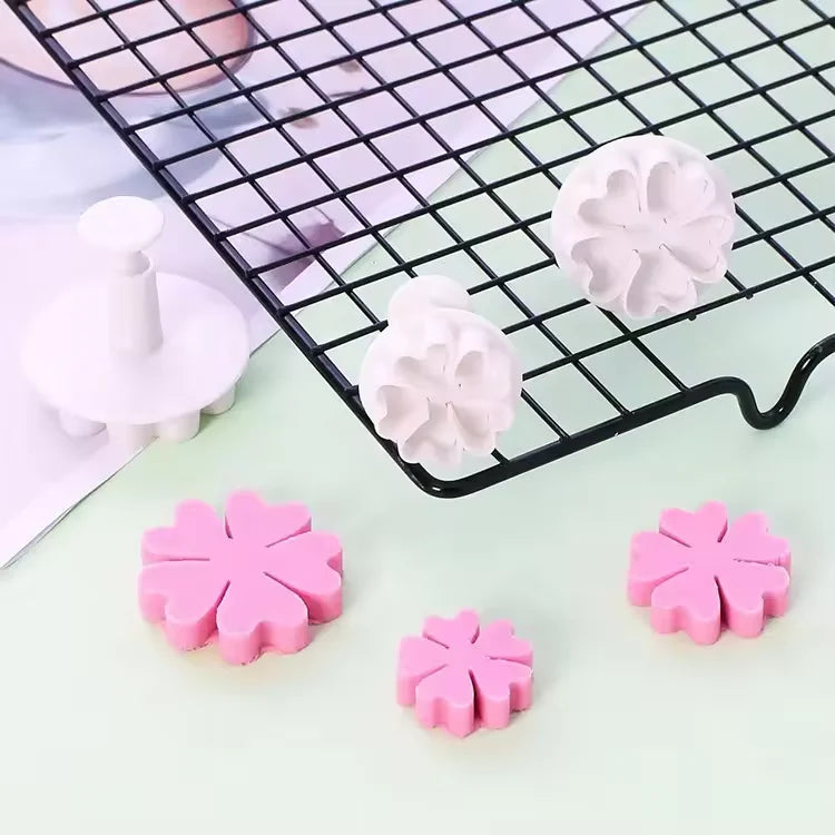 3Pcs Plastic Flower Heart Shape Fondant Plunger Cutter Cake Cookie Embosser Molds