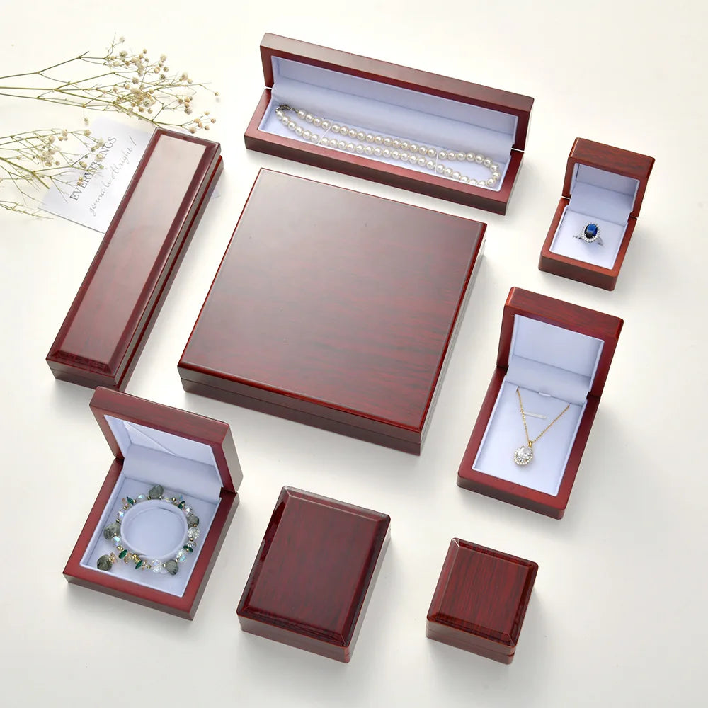 A1 Manufacturer Wholesale High-End Wooden Jewelry Storage Box Custom Size Shape Buckle Closure Gift Box for Rings Bracelets