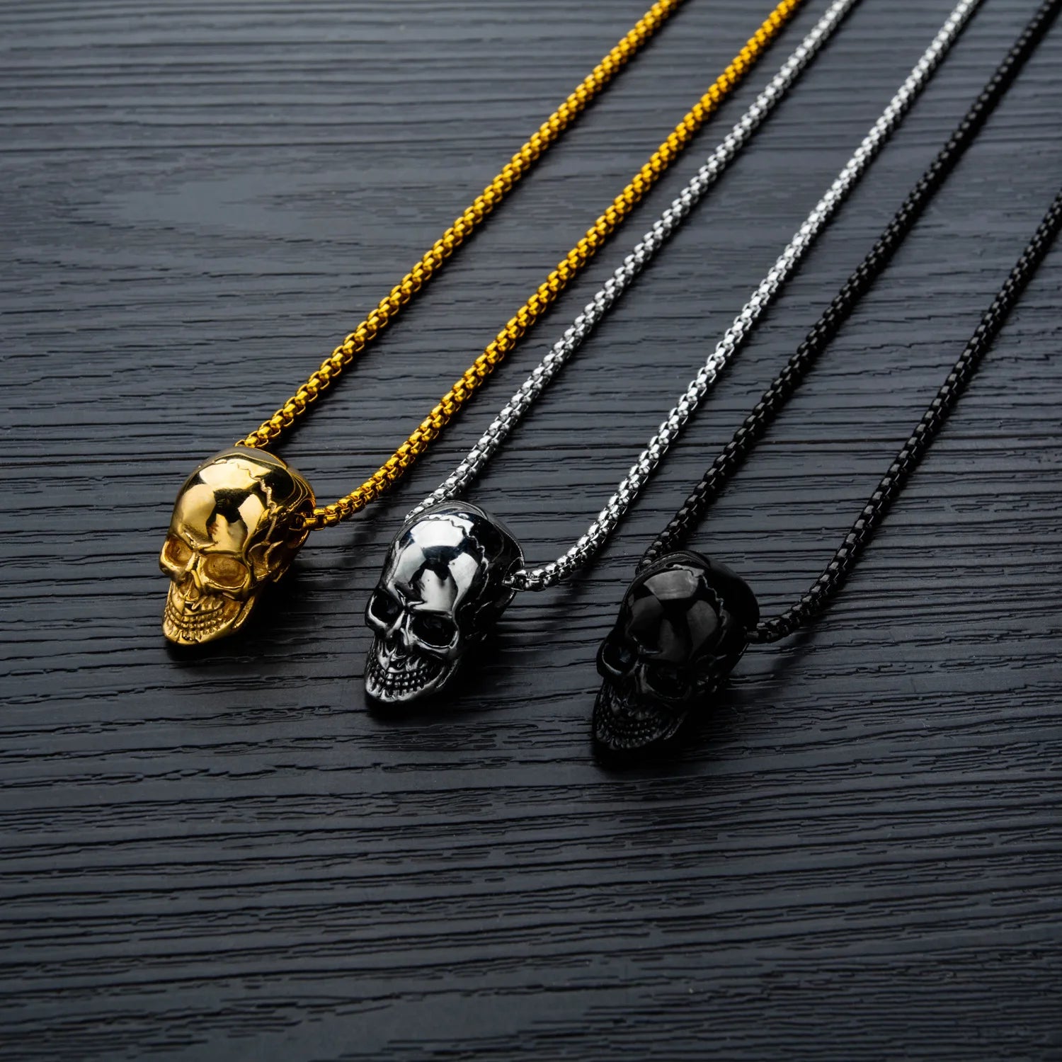 Fashion Golden Silver Black Skull Pendant Necklace Classic Delicate Stainless Steel Necklace Simplicity Skull Necklace for Women