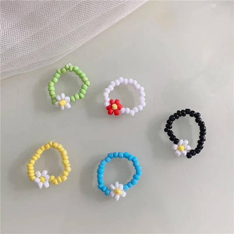 Hot Selling Lady Rings Jewelry Fancy Boho Handmade Colorful Beaded Flowers Daisy Ring for Girls Women