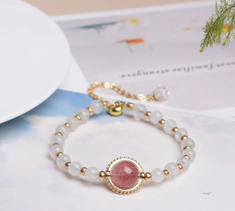 Ins Fashion Natural Stone Blue Moonstone Strawberry Crystal Transfer Good Luck Bead Stretch Adjustable Bracelet for Women Girls