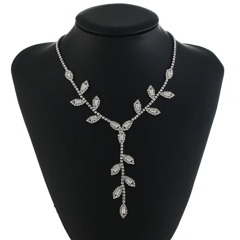 Treandy Marquise Leaf Crystal Rhinestone Silver Jewelry Necklaces Elegant Wedding Party Engagement Accessory for Women