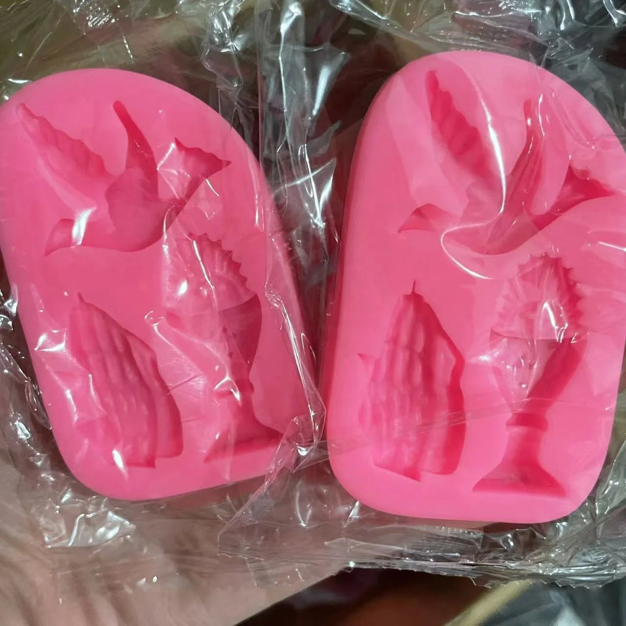 Wholesale Peace Doves Trophy Silicone Mold Chocolate Candy Cake Decoration Silicone Molds