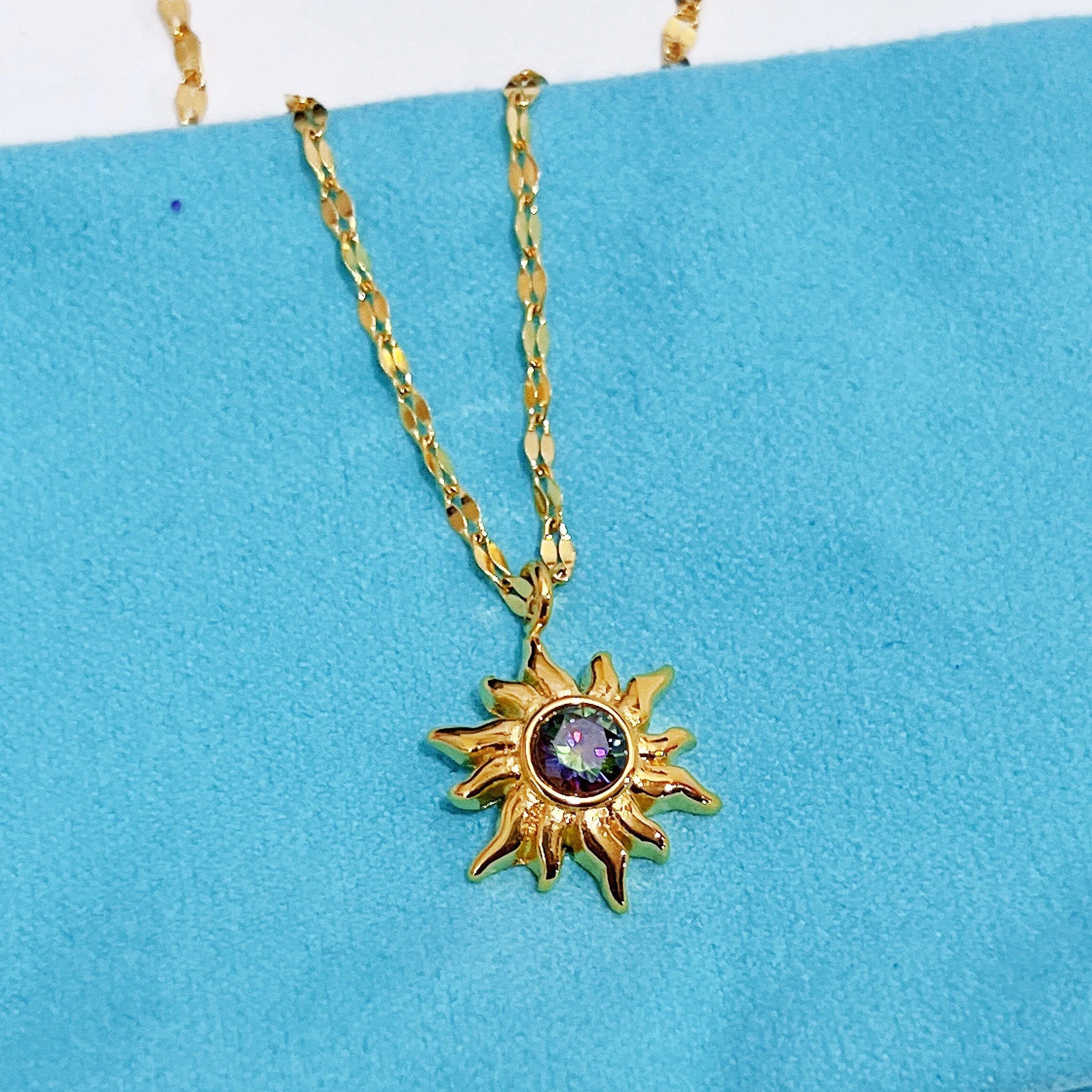 Women Accessories Jewelry Cz Cubic Zirconia Diamond Hip Hop Necklace Pvd 18k Gold Plated Sun Pendants Sunburst Necklace