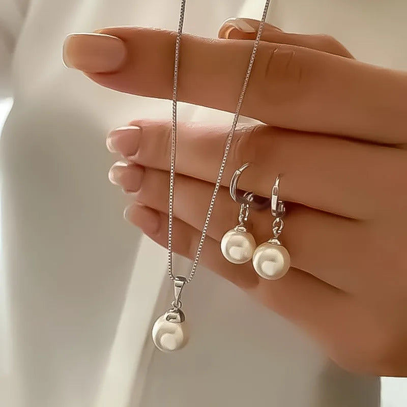 New Pendant Jewelry Necklace  Luxury Pearl Earrings Necklace Set Wholesale N2412109
