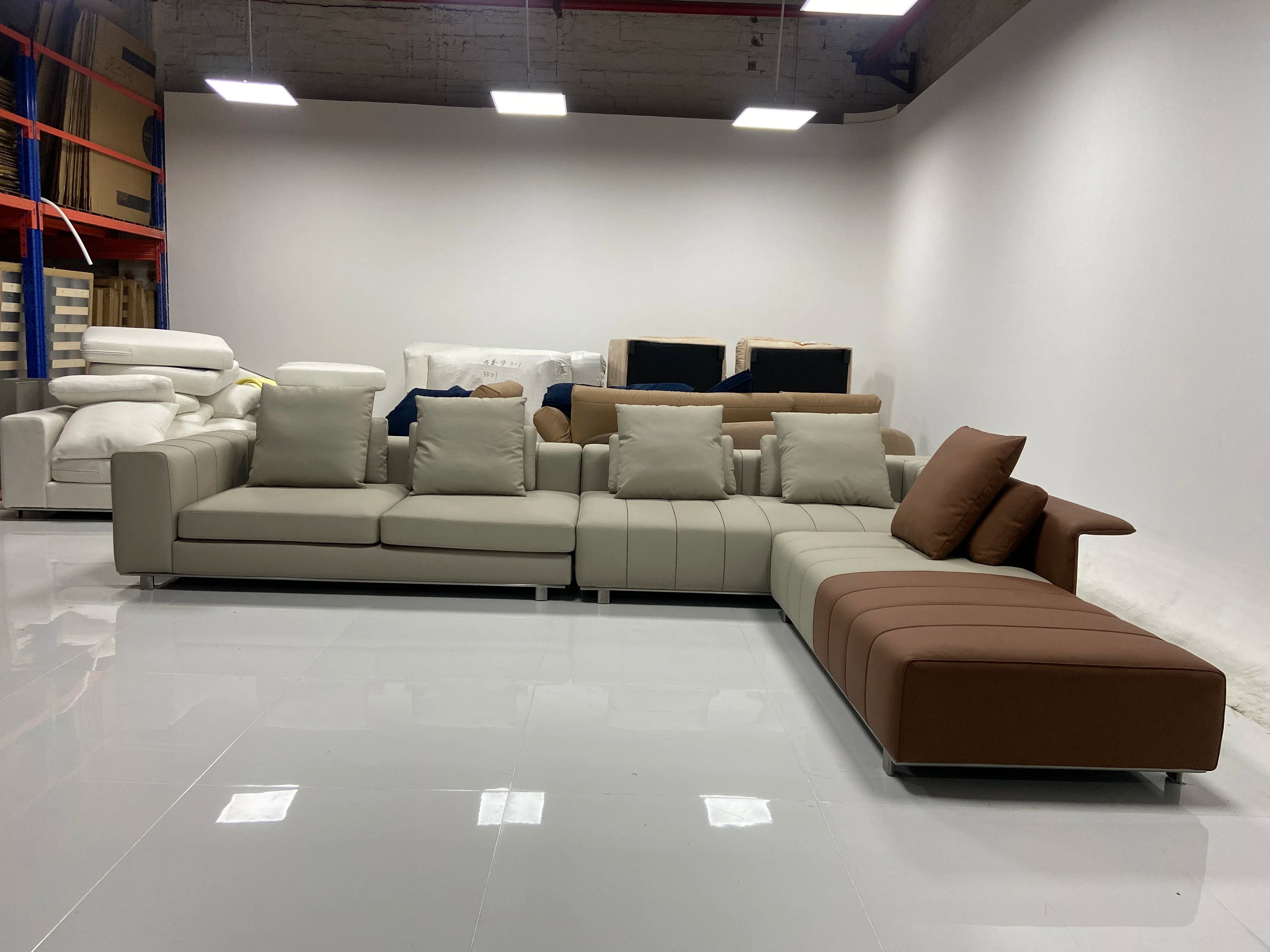 Italian Modern Modular L-Shaped Leather Piano Sofa Set Sectional Corner Chaise Design Yishangsen Furniture for Apartment Fabric