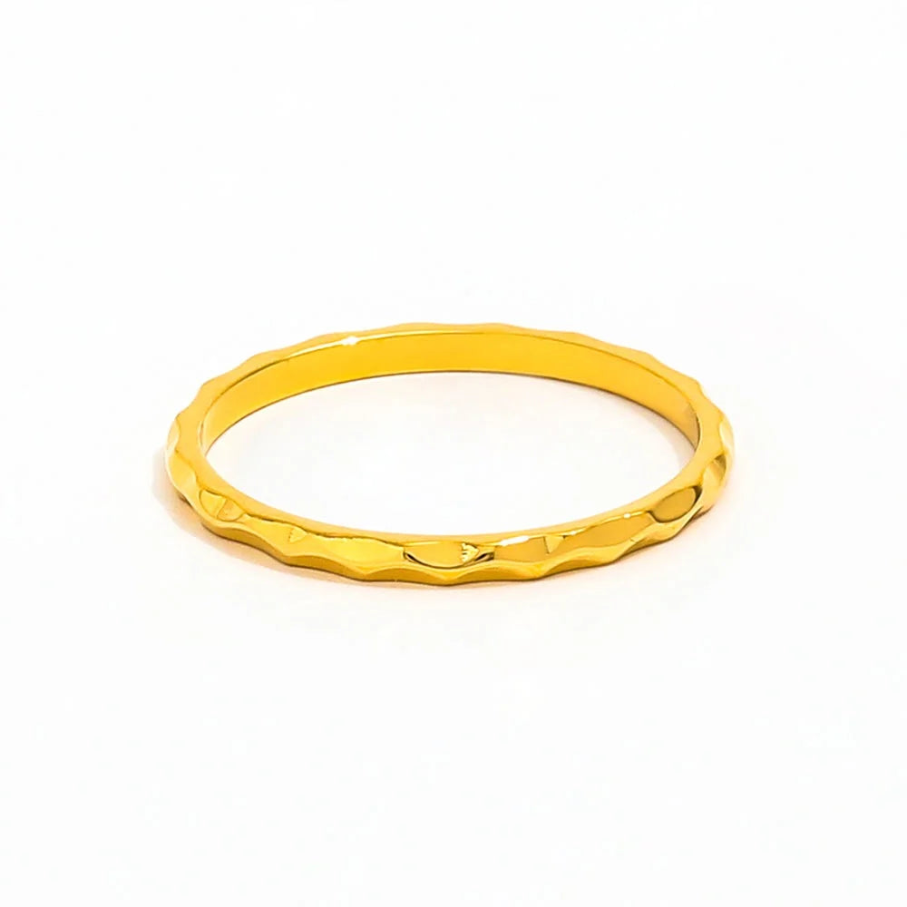 High End 18K Plain Gold Hammered Dainty Lines Rings Stainless Steel Trendy Simple Gold Plated Jewelry