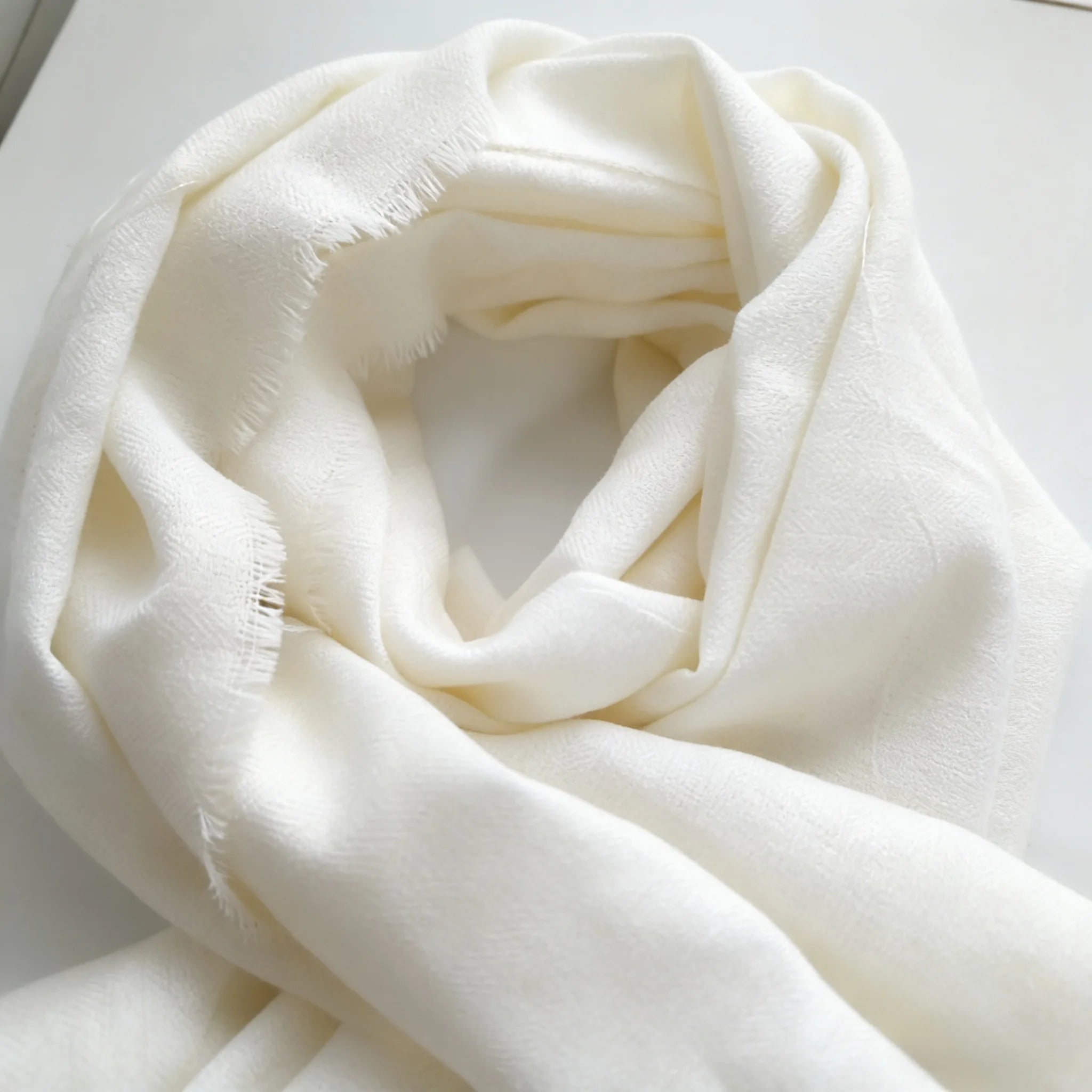 IN STOCK Pure 100% 100S Wool Warm Wool Scarf Super Soft Silk Scarves Hot Sale
