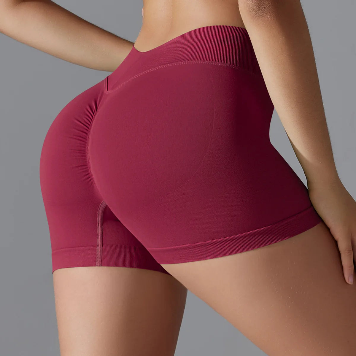 Wholesale Ladies High Waist Sports Shorts New Custom 5 Color Seamless Yoga Shorts with Elastic Waist Closure Print Pattern