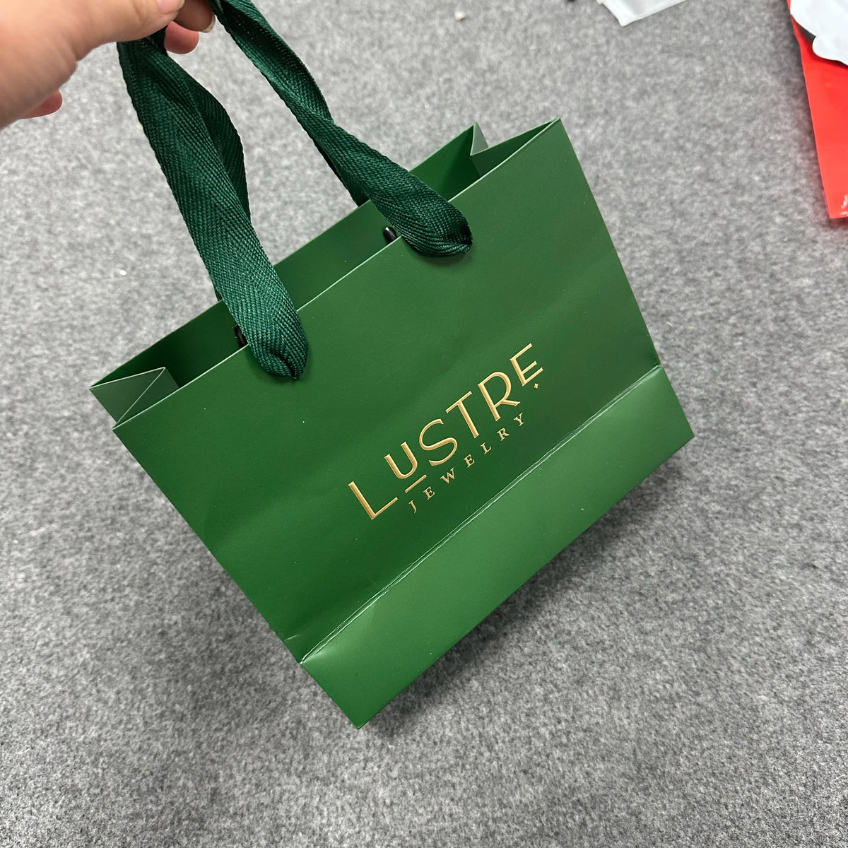 Wholesale Printed Luxury Gift Paper Shopping Bag Black and White Luxury Shopping Gift Paper Bag with Handle