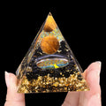 6Cm&5Cm Two Size Natural Obsidian Gravel Stone Resin Healing Energy Reiki Crystal Pyramid for Home Office Desk Decoration Crafts