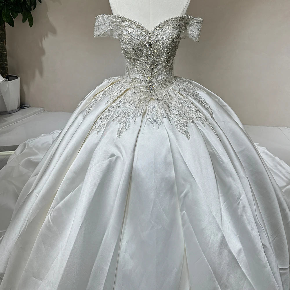 Sparkling Crystal Luxury Dubai Ball Gown Bride Dress Satin Princess Arabic Wedding Gowns DW0020
