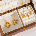 Light Luxury Plating 18k Gold Flower Bow Non Fade Retro Stainless Steel Pearl Pendant Necklace for Women