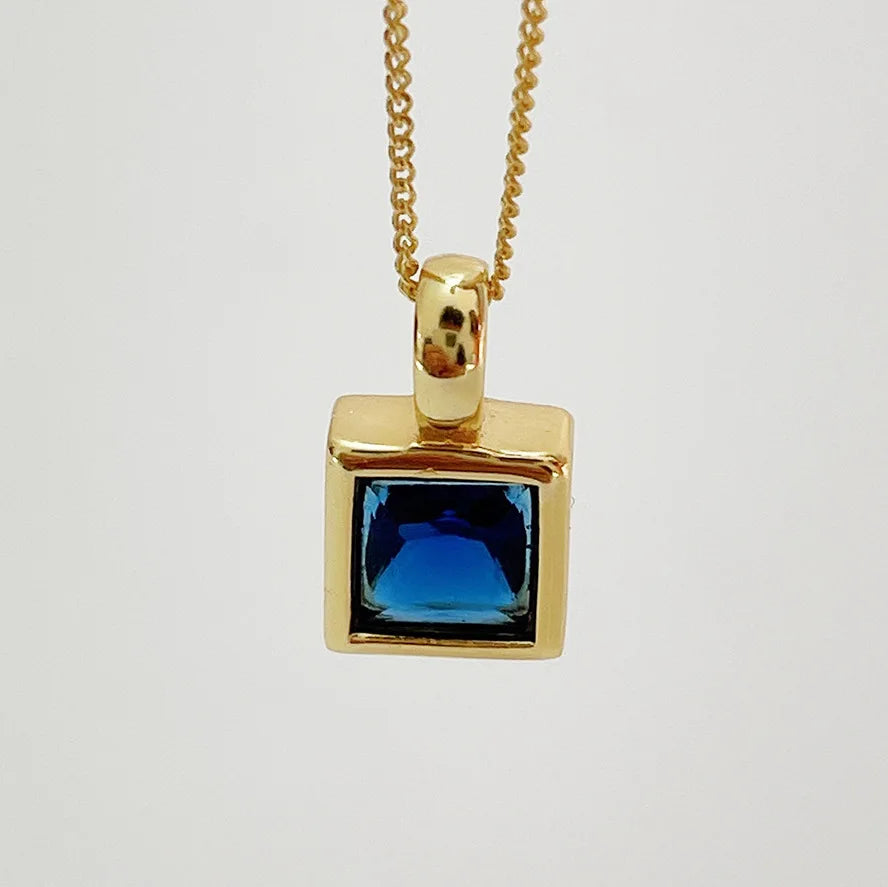 925 Sterling Silver Geometric Square Diamond Necklace with Dark Blue Square Diamond Short Neck Chain for Weddings and Parties