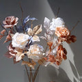 O-X479 Wholesale Wedding Decor Silk Autumn Rose Flower Long Stem Artificial Dusty Rust Rose Flower Low Price Vintage Fake Rose
