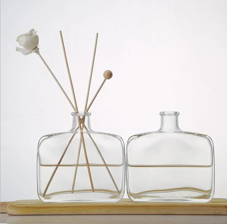 100ml 200ml 300ml Flat square Glass Aroma  Bottles Essential Oil Diffuser Bottles with Cork for Home Decoration