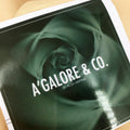 Round Shape Luxury Customized logo Vinyl Sticker With Shiny Gold Foil logo Printing Waterproof Packing Labels