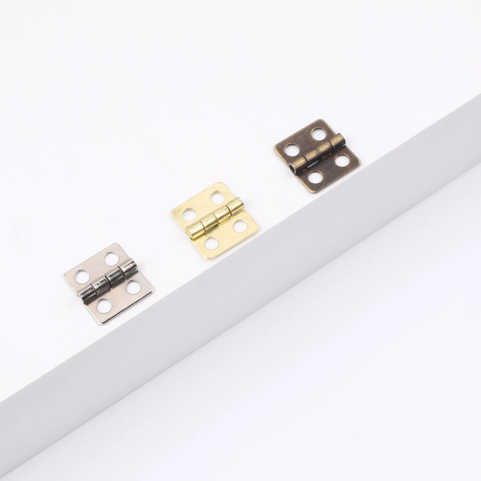 Electroplated Iron Soft Close Gift Box Handicraft Hinge 1 Inch Mini Multi-Purpose for Kitchen Bedroom Living Room Industrial