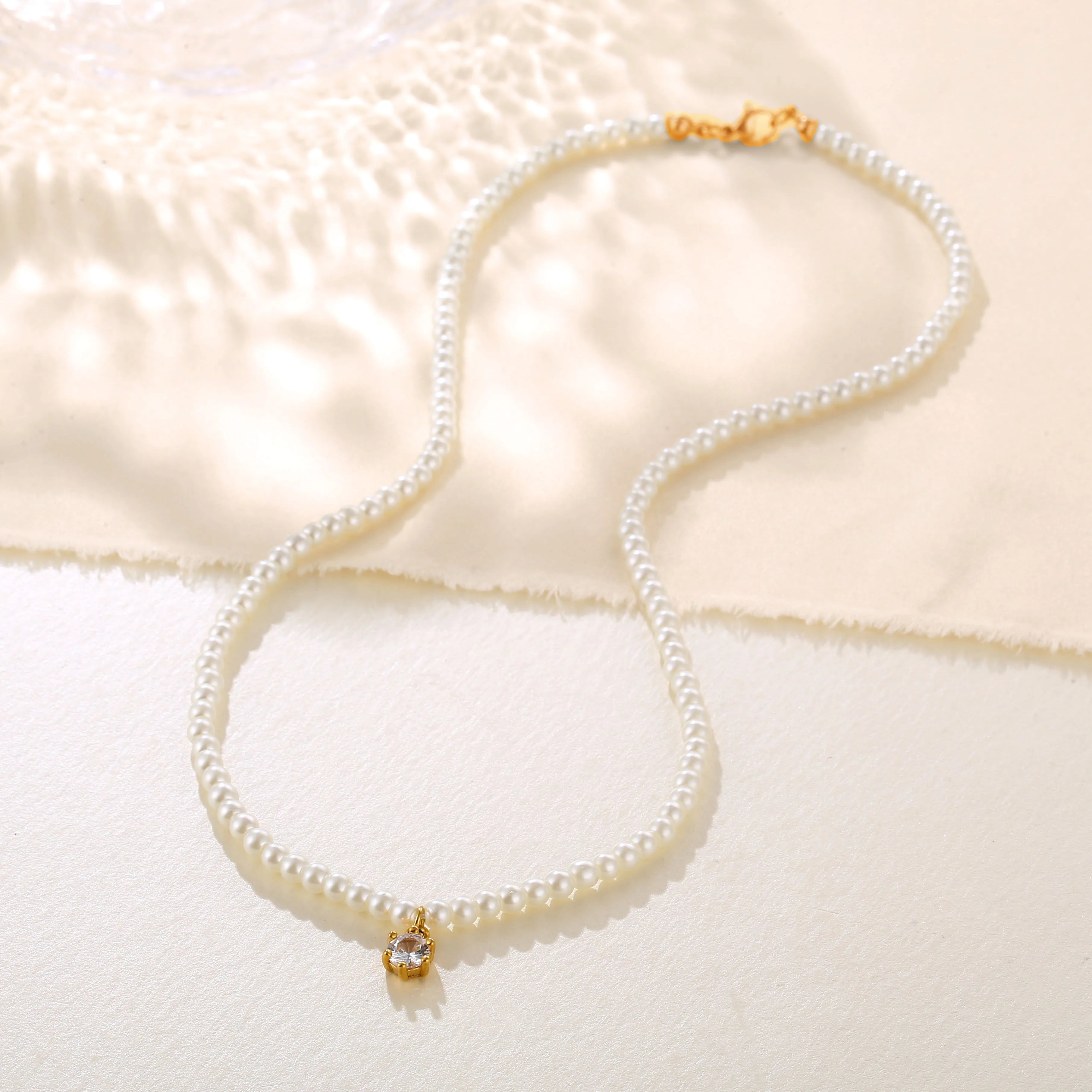 MOQ 1PCS 18K Gold Plated Round CZ Charm Clavicle Chain Necklace for Women Pearl Bead Cubic Zircon Stone Pendant Necklace