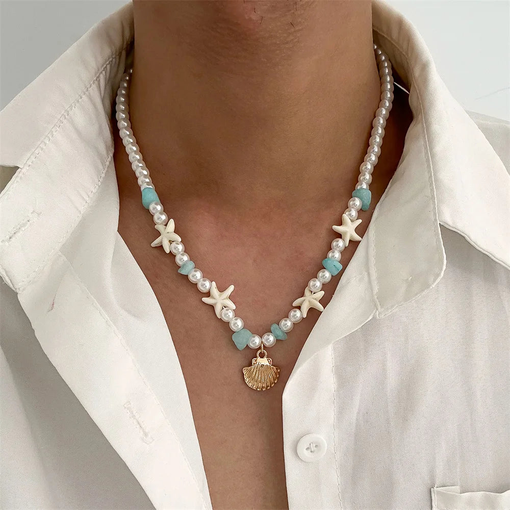 Trendy Scallop Pendant Turquoise Imitated Pearl Necklace for Men Casual Male Bead Choker Collar Fashion Jewelry Accessories Gift