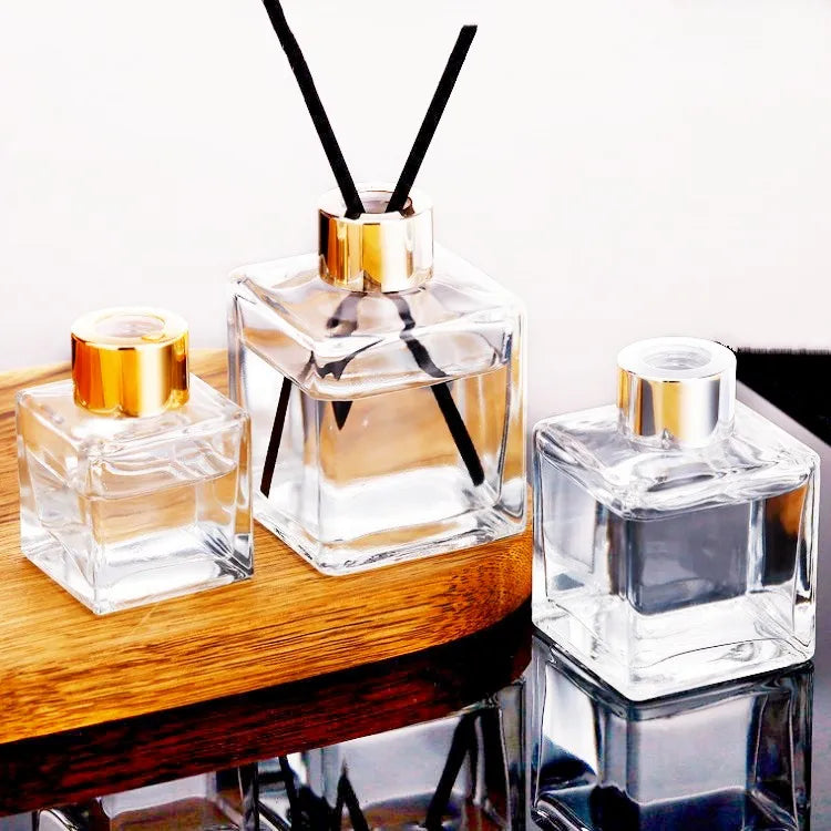 Wholesale square 50ML 100ml 150ML 200ML 250ml Reed Diffuser Aroma Fragrance Bottle Glass With Reed Stick