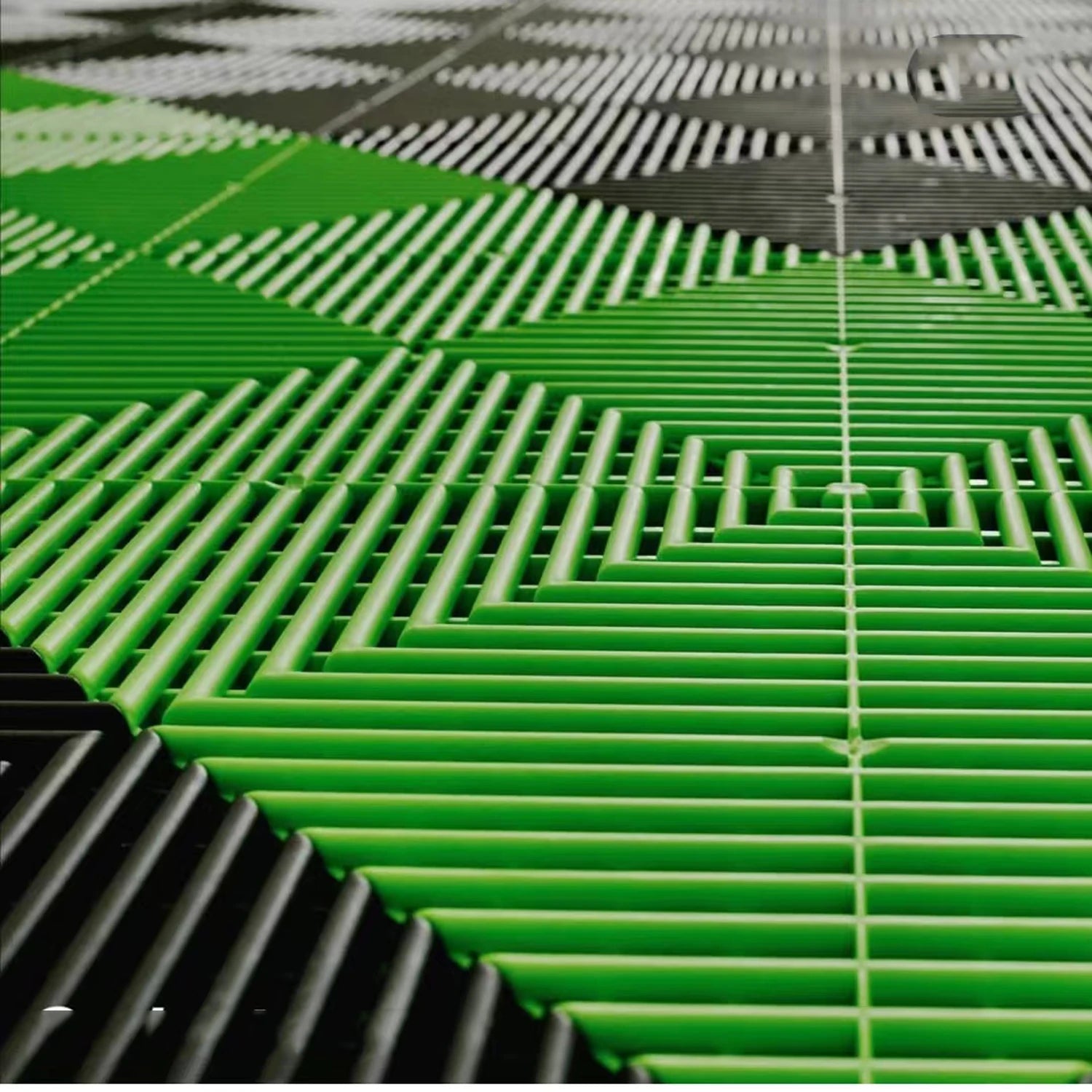 Good Price Plastic Floor for Event Car Wash Garage Flooring Tile for Car Floor Mat Tile Car Washing