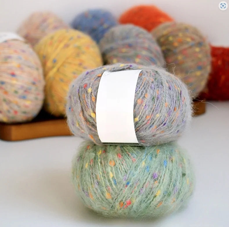 Wholesale Fashion Fancy Dottedd Boucle Knitting Yarn for Crocheting Sweater Handbag and Scarves