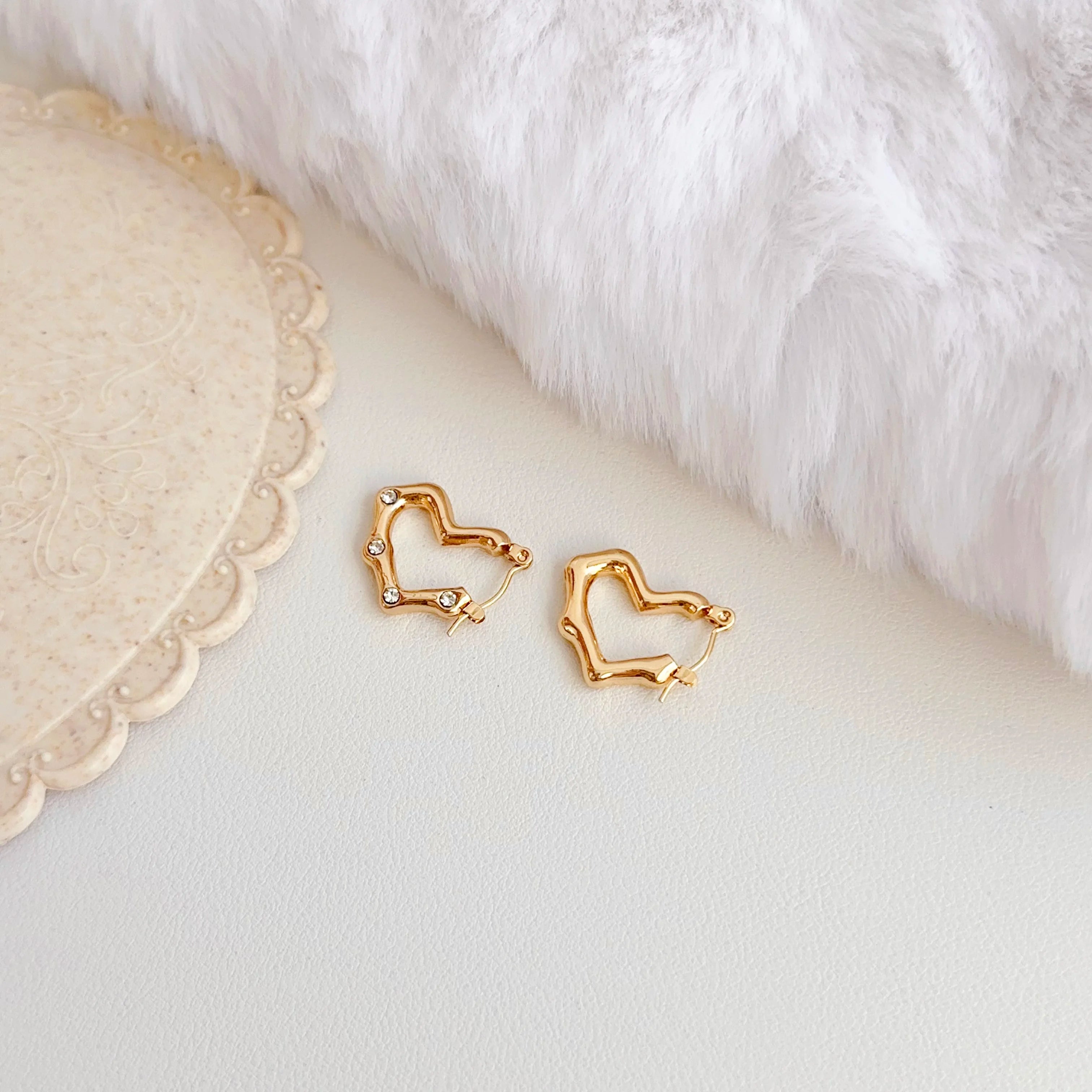 2024 New Style Oil-pressure Stainless Steel love Heart Fashion Personality Diamond Earrings Factory Custom Direct Sales