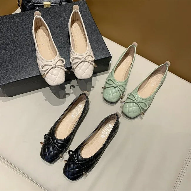 Wholesale Soft Material Lightly Ladies Flat Shoes Walking Style Shoes for Woman