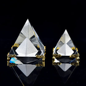Hot Selling Custom Laser Engraved Logo 3D Transparent Pyramid K9 Crystal Prism Glass Paperweight Gift for Clients Home Decor