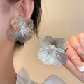 Luxurious Flower Earrings Geometric Metal Hollow Out Design for Wedding Party Gift Engagement or Anniversary