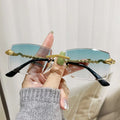 2023 Fashion Square Rimless Classic Sunglasses Men Luxury Sun Glasses Metal Snake Shades Women