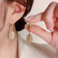 GT Personalized Rhinestone Pendant Leaf Earrings Simple Natural Long Crystal Stud Earrings