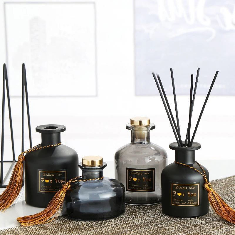 Luxury Matt Black 50ml 100ml 150ml 250ml Round Glass Screw Cap Aromatherapy Reed Diffuser Bottle Custom Logo OEM/ODM Supported