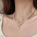 Beautiful Women's Bow Knot Clavicle Chain Necklace 5-6mm Rice Shape Freshwater Pearl High Quality Natural Beautiful Jewelry