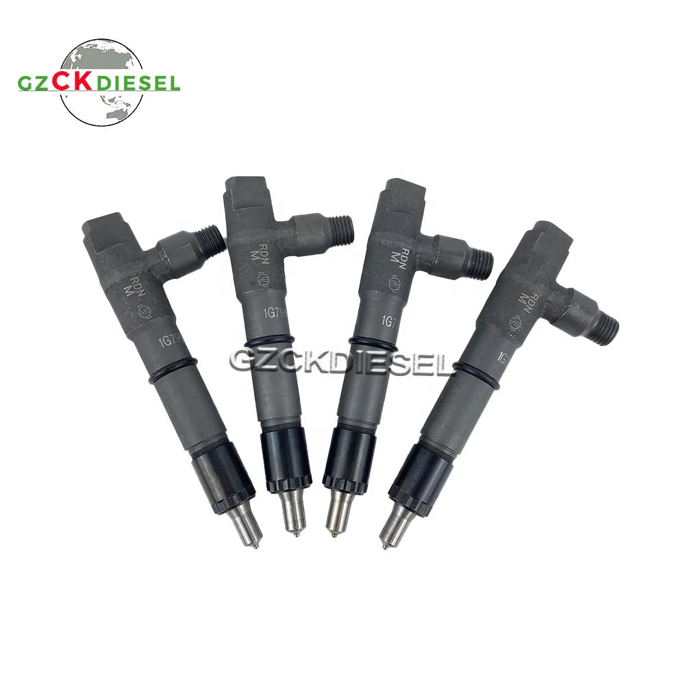 Diesel Fuel Injector 1G796-53000 1G796-53002 for V2203 V2403 Engine