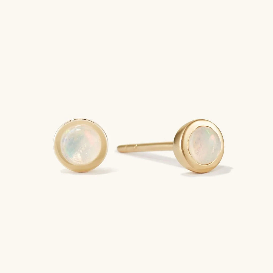 LOZRUNVE Hot Selling 14k Gold Simple Design Solitaire Bezel Opal Stud Earring