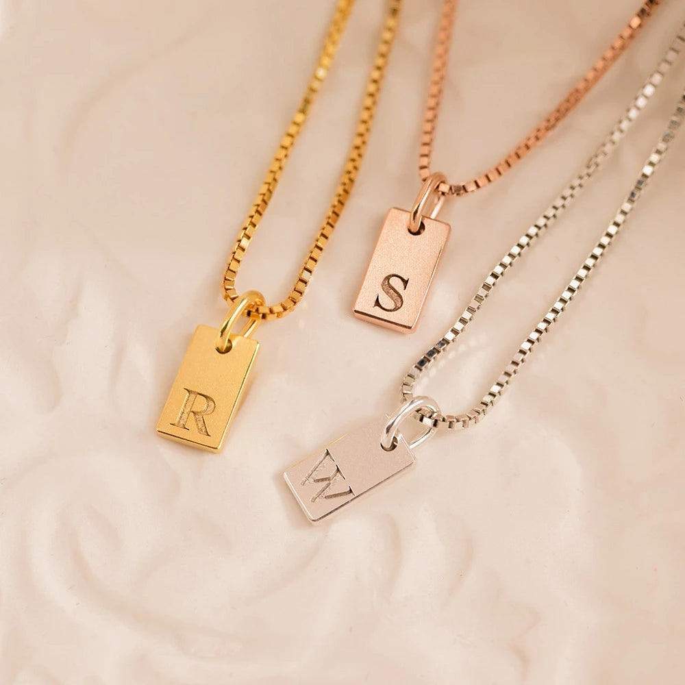 Personalized Name Custom Stainless Steel Necklaces Wholesale Women Gold Plated Rectangle Pendant Letters Initial bar Necklace
