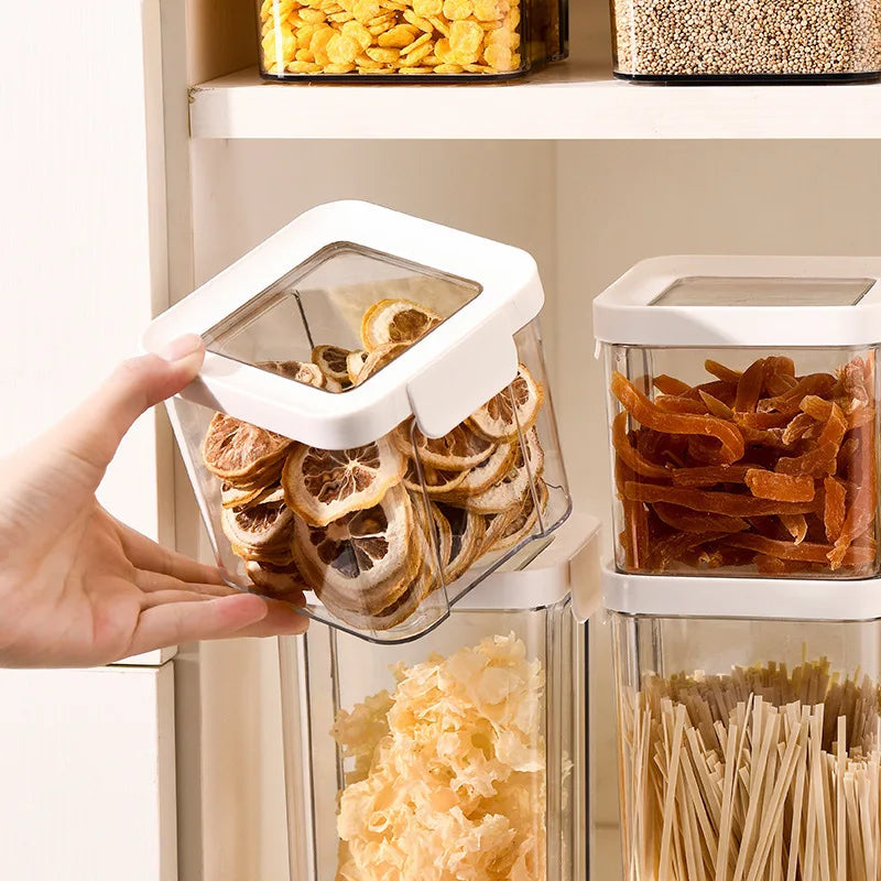 Food Storage Bins Refrigerator Organizer Food Storage Rack Plastic with Seal Cover for Pantry Plastic Store Type
