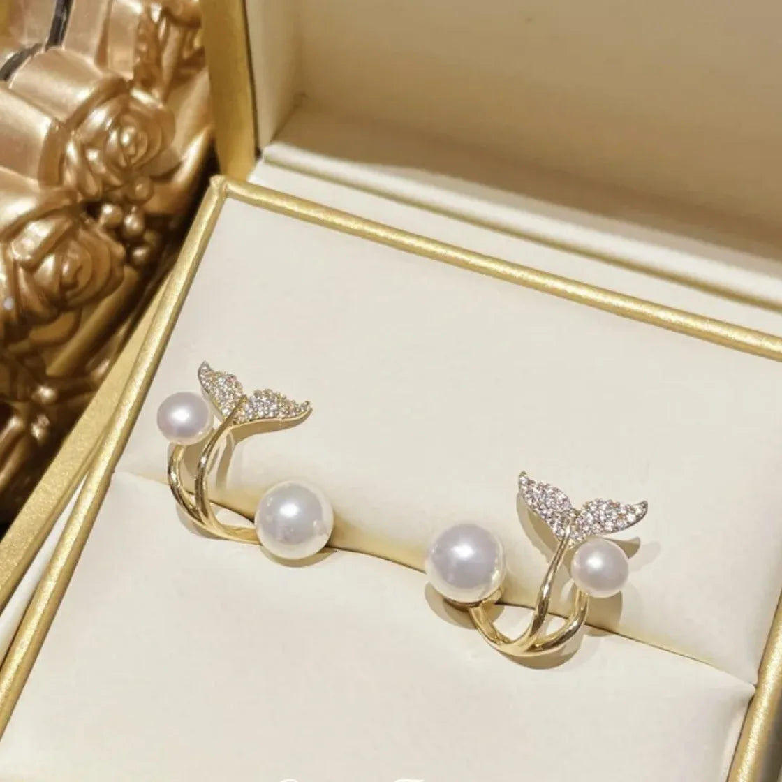 Minority Design Fashion Stud Earrings Light Luxury Temperament Elegant Personalized Zircon Fishtail Pearl Earrings for Women
