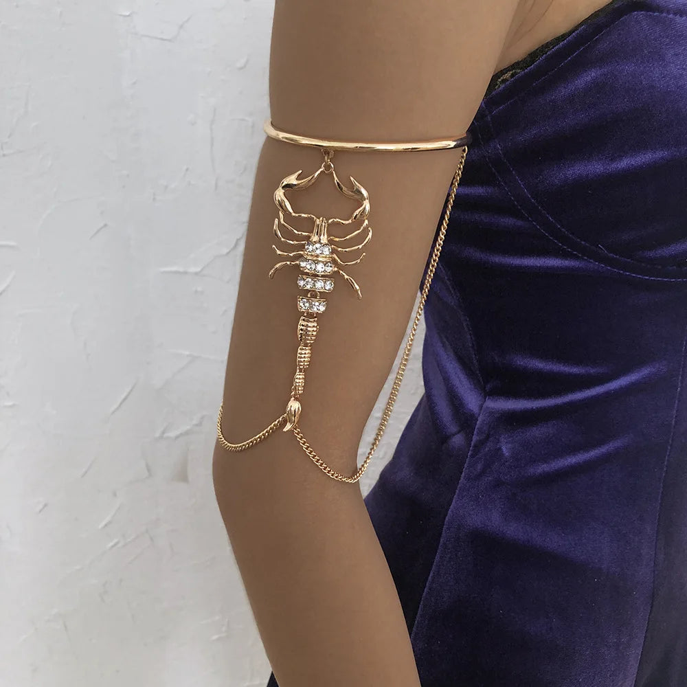 Factory Hot Selling Gothic Scorpion Cuff Rhinestone Adjustable Armband for Women