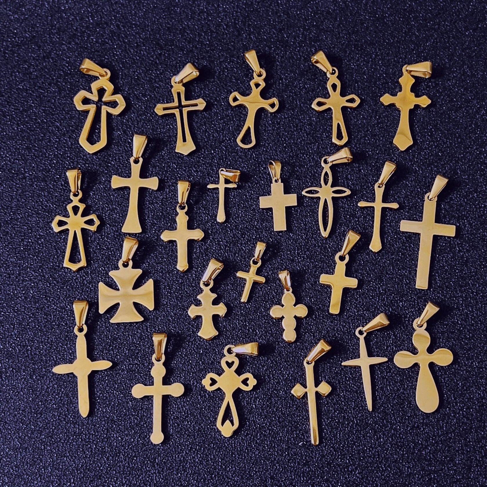 Hot Selling Women Men Plain Cross Pendants 24k Gold Plated DIY Jewelry in Stocks Stainless Steel Mixed Religious Pendant Charms