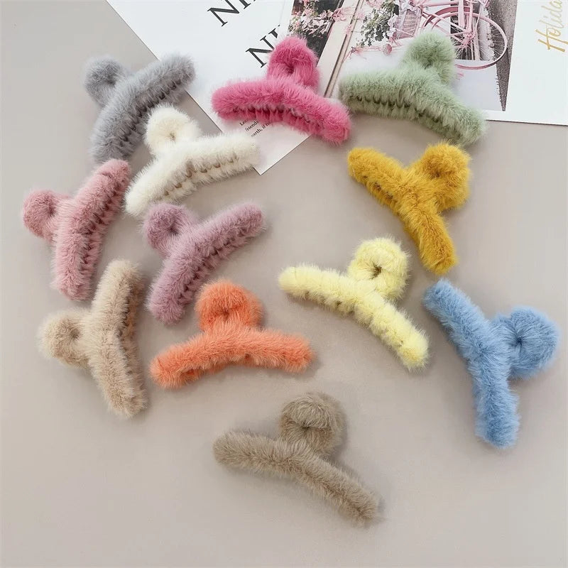 Big Size Plastic Cross Winter Warm Furry Hair Clamp Accessories Plush Flocking Hair Claws Fabric Fur Claw Hair Clips